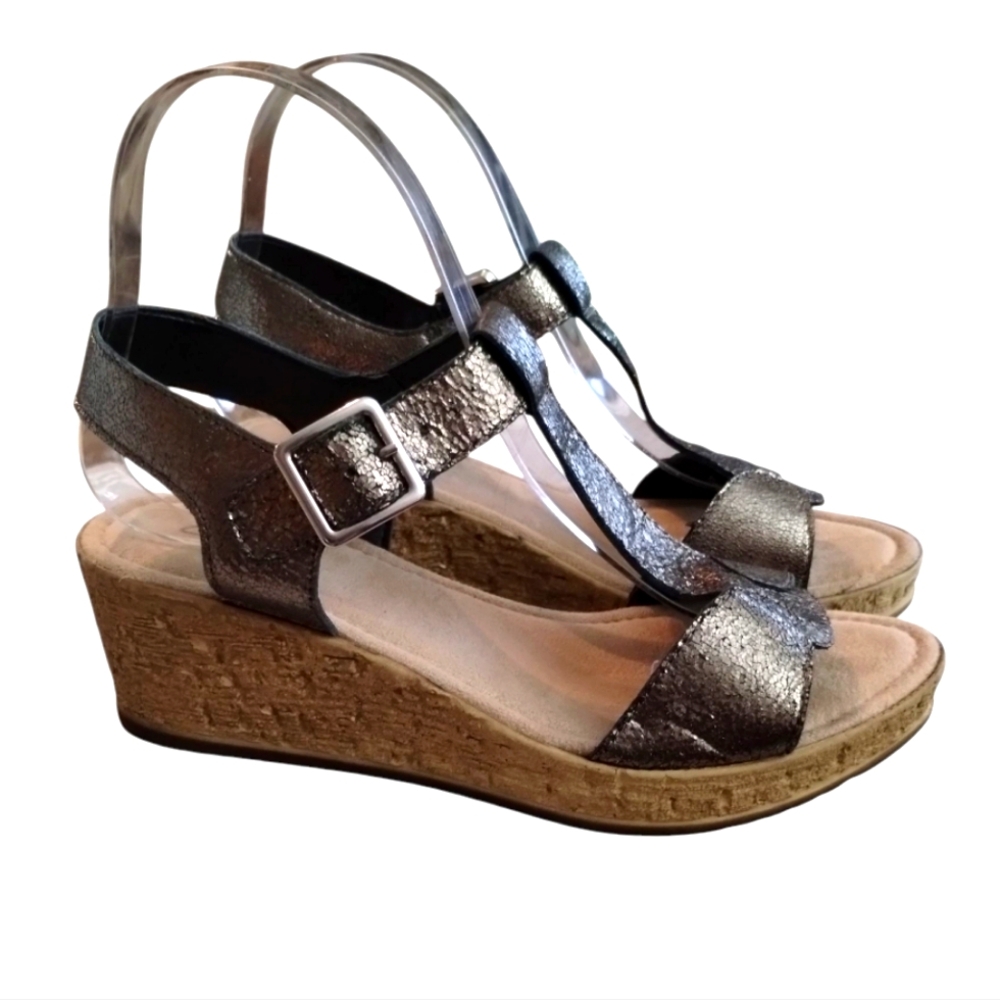 Clarks Pewter Color Metallic Wedge Sandals Size 7 1/2